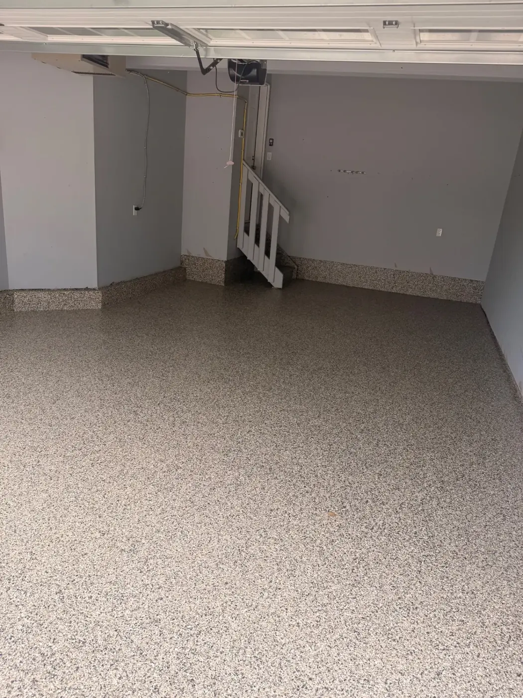 Loon flake garage, coated stairs
