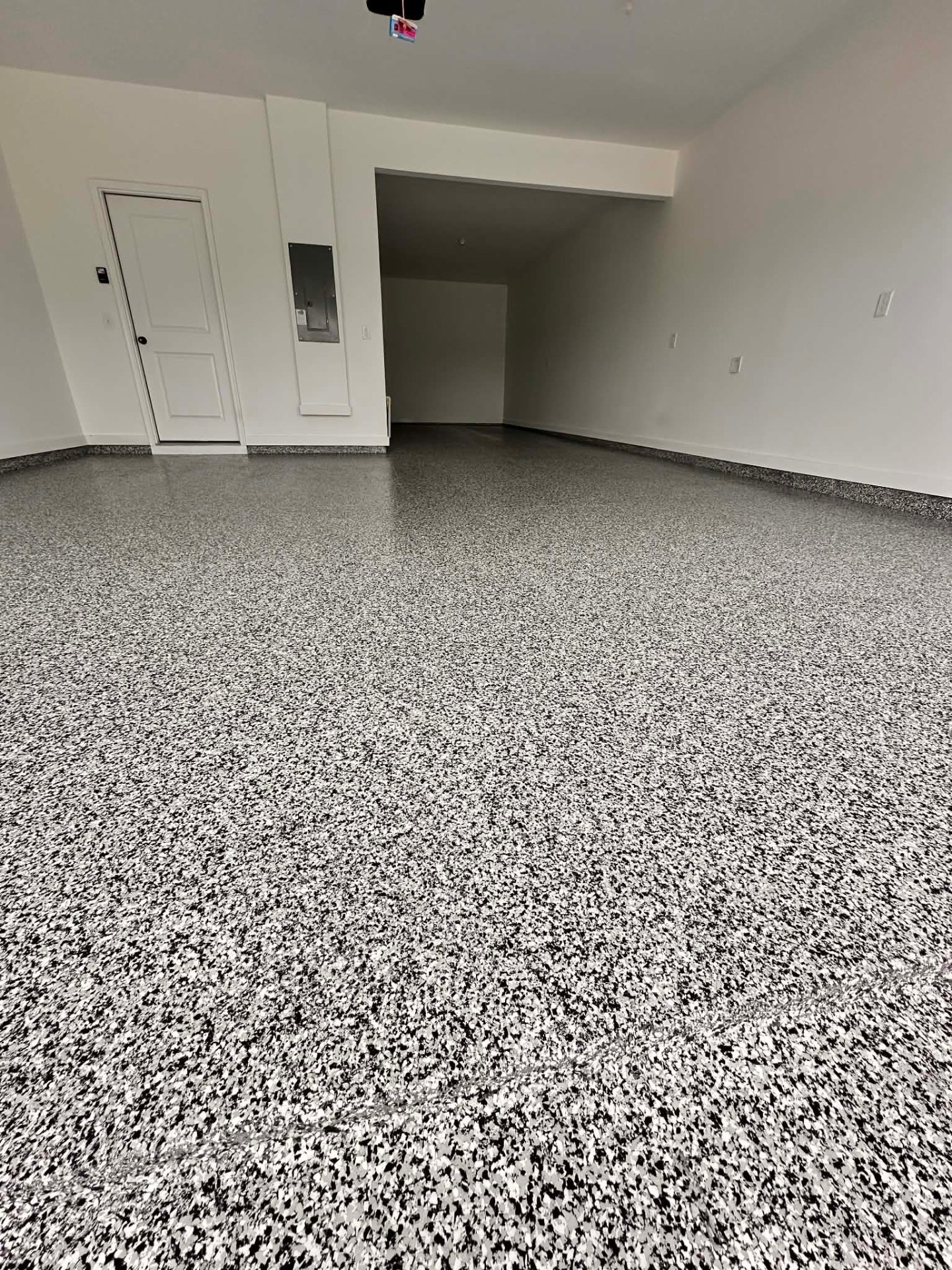 Residential grey flake epoxy floor