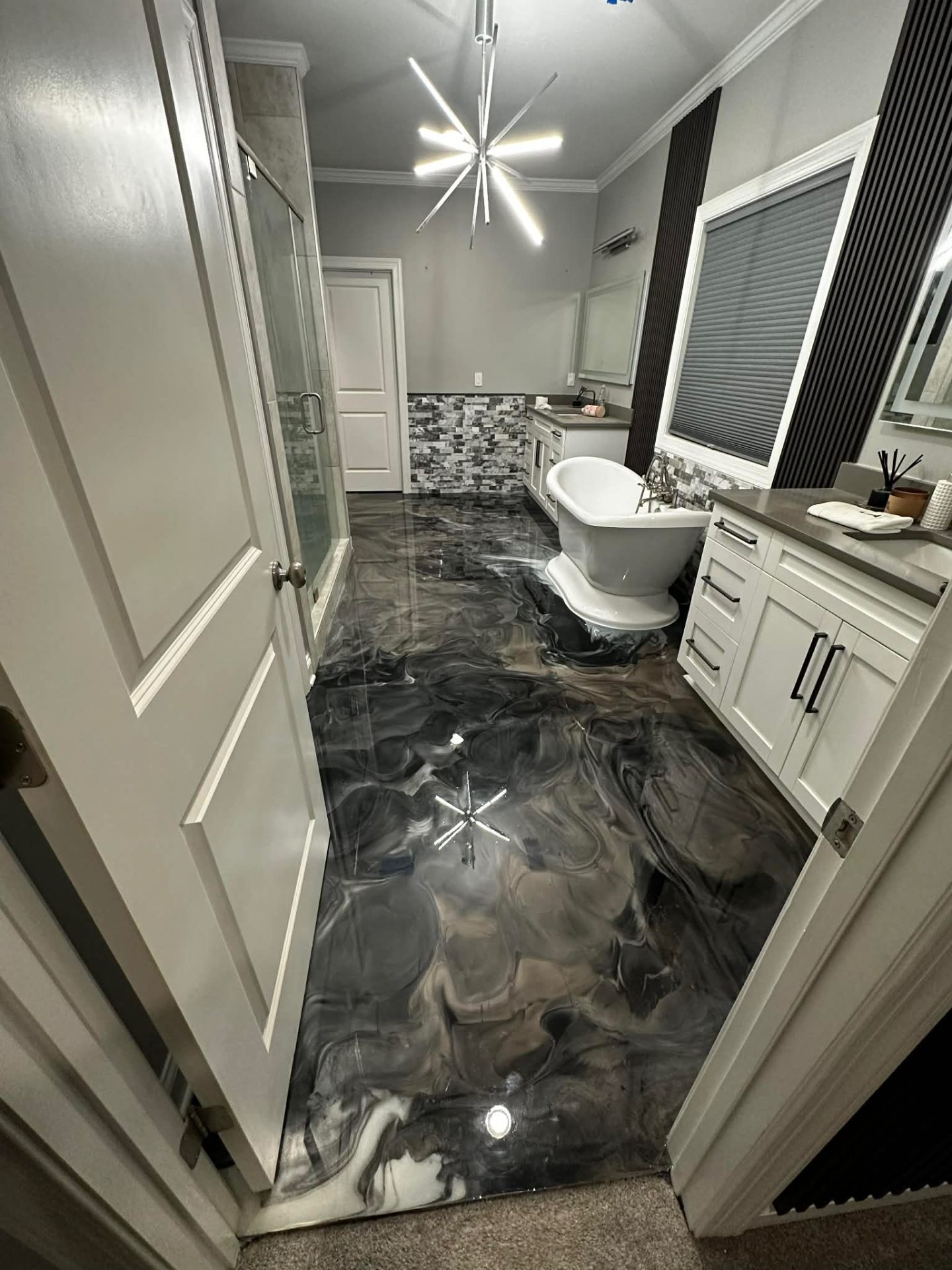 Metallic marble epoxy bathroom floor